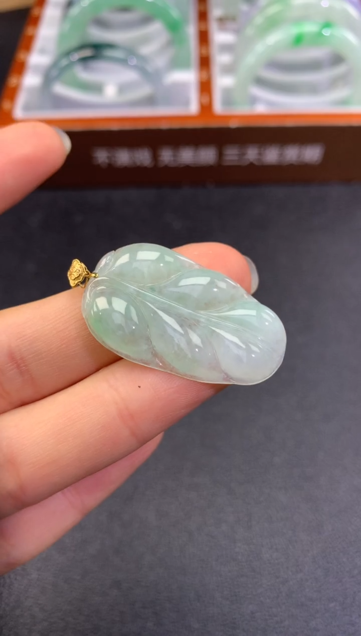 【闪购商品】翡翠颈饰18K金镶嵌              