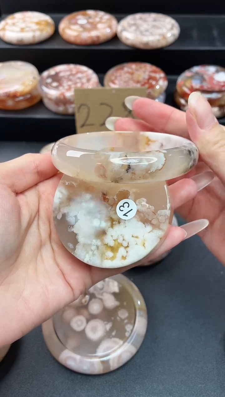 手镯玛瑙/玉髓未镶嵌手镯