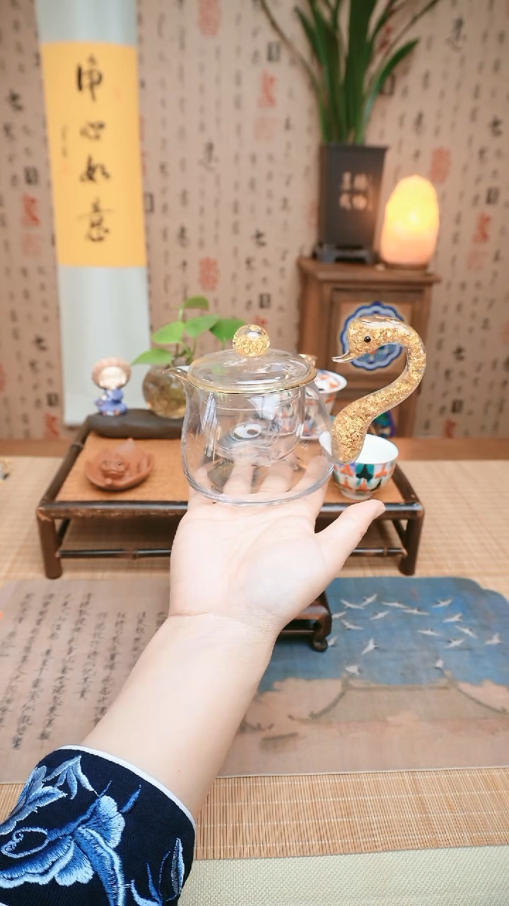 【闪购商品】天鹅侧把壶天鹅侧把壶