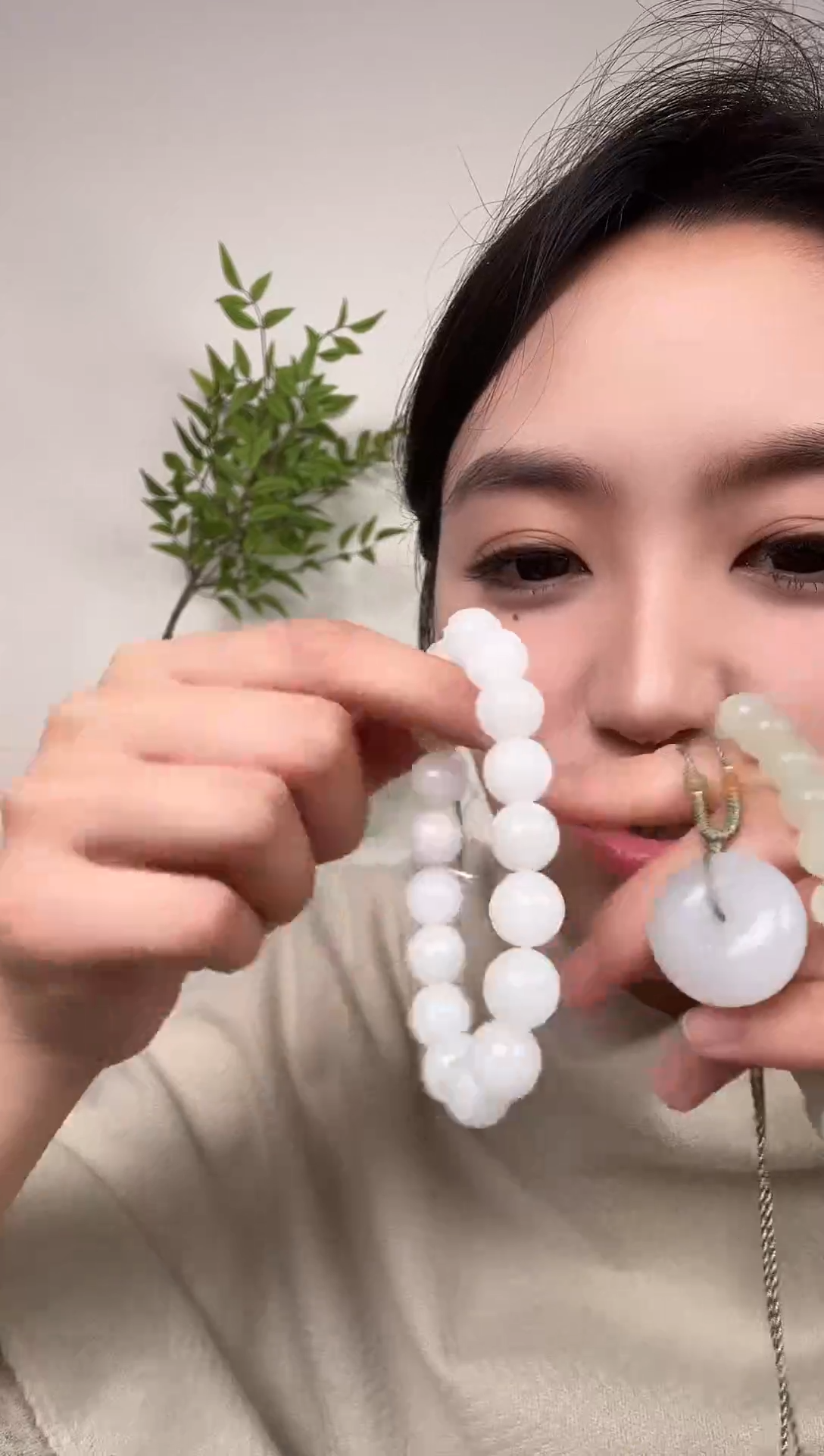 吊坠(赠链)未镶嵌和田玉（白玉）晴水卡10mm手串