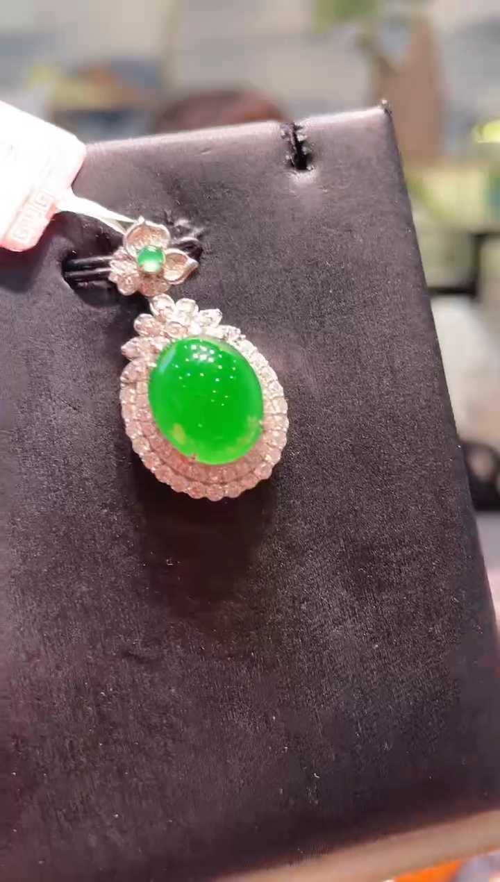 【闪购商品】翡翠颈饰18K金镶嵌A103天然A货翡翠