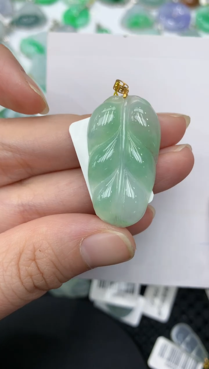【闪购商品】翡翠颈饰18K金镶嵌11111111