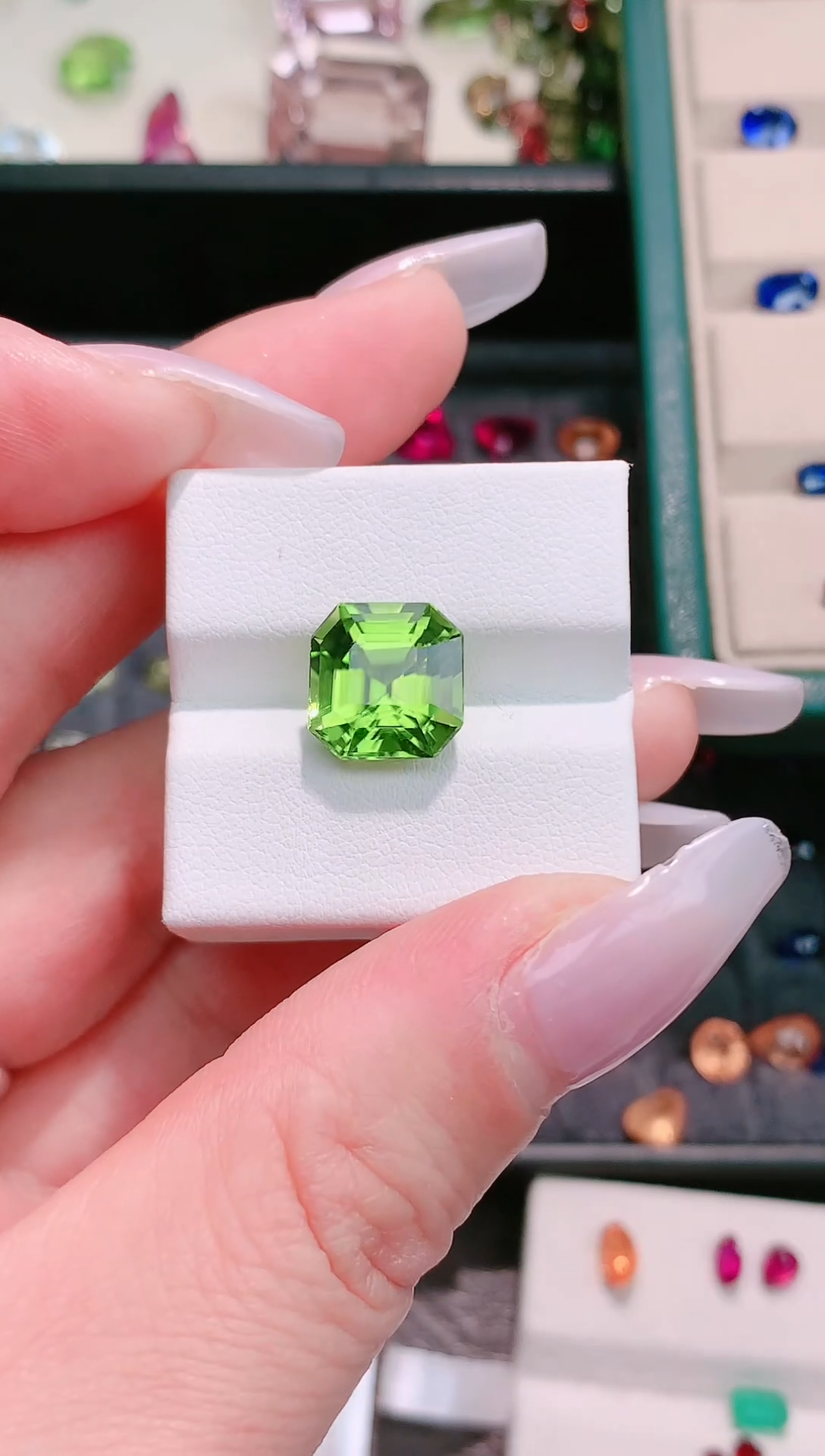 未镶嵌裸石橄榄石5.87ct