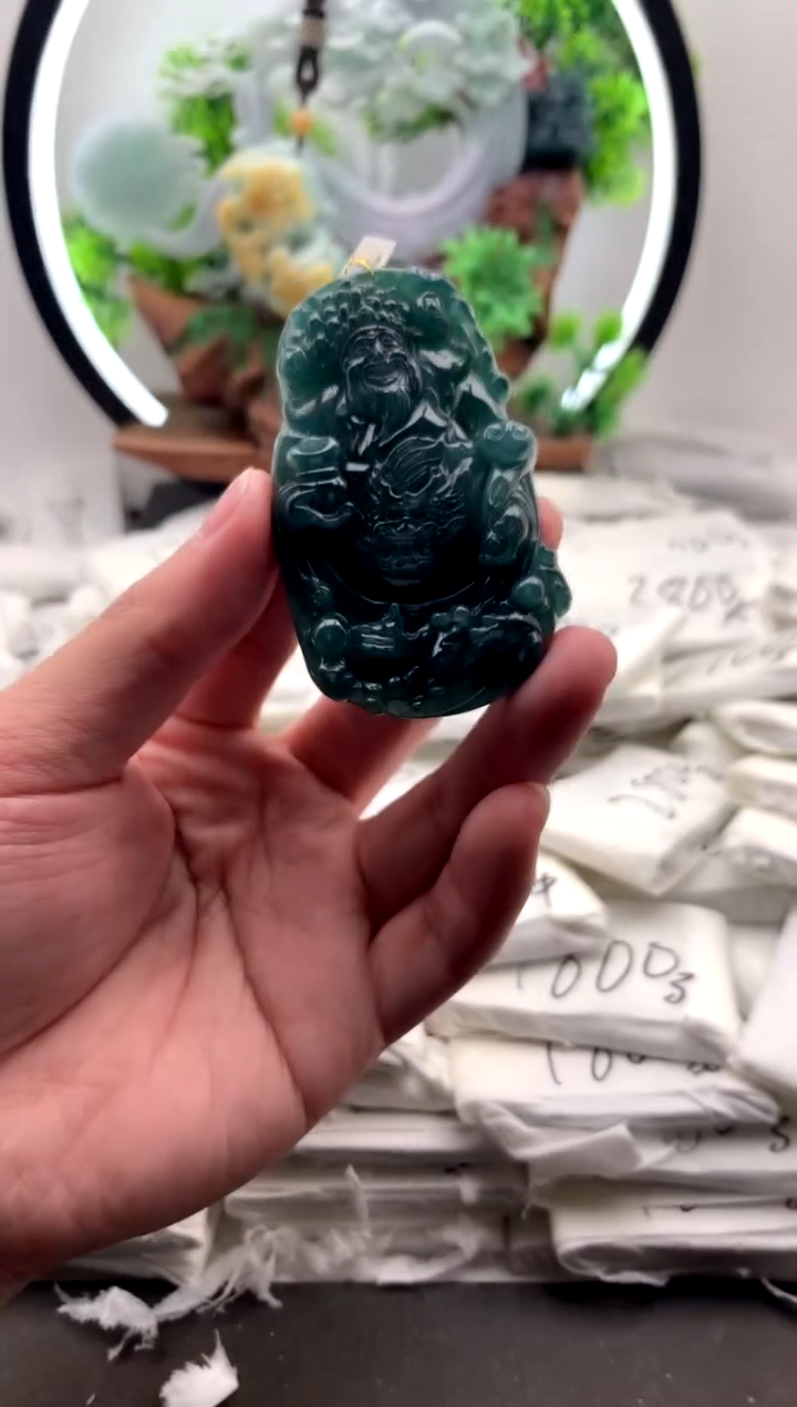 【闪购商品】翡翠颈饰未镶嵌财神