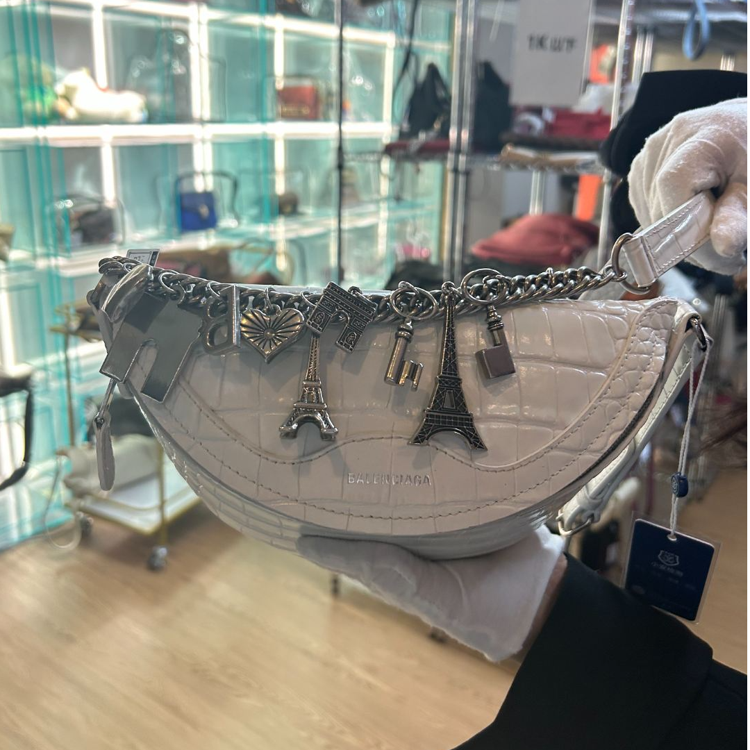 95新 Balenciaga/巴黎世家 白色鳄压单肩斜跨/云海优选/H