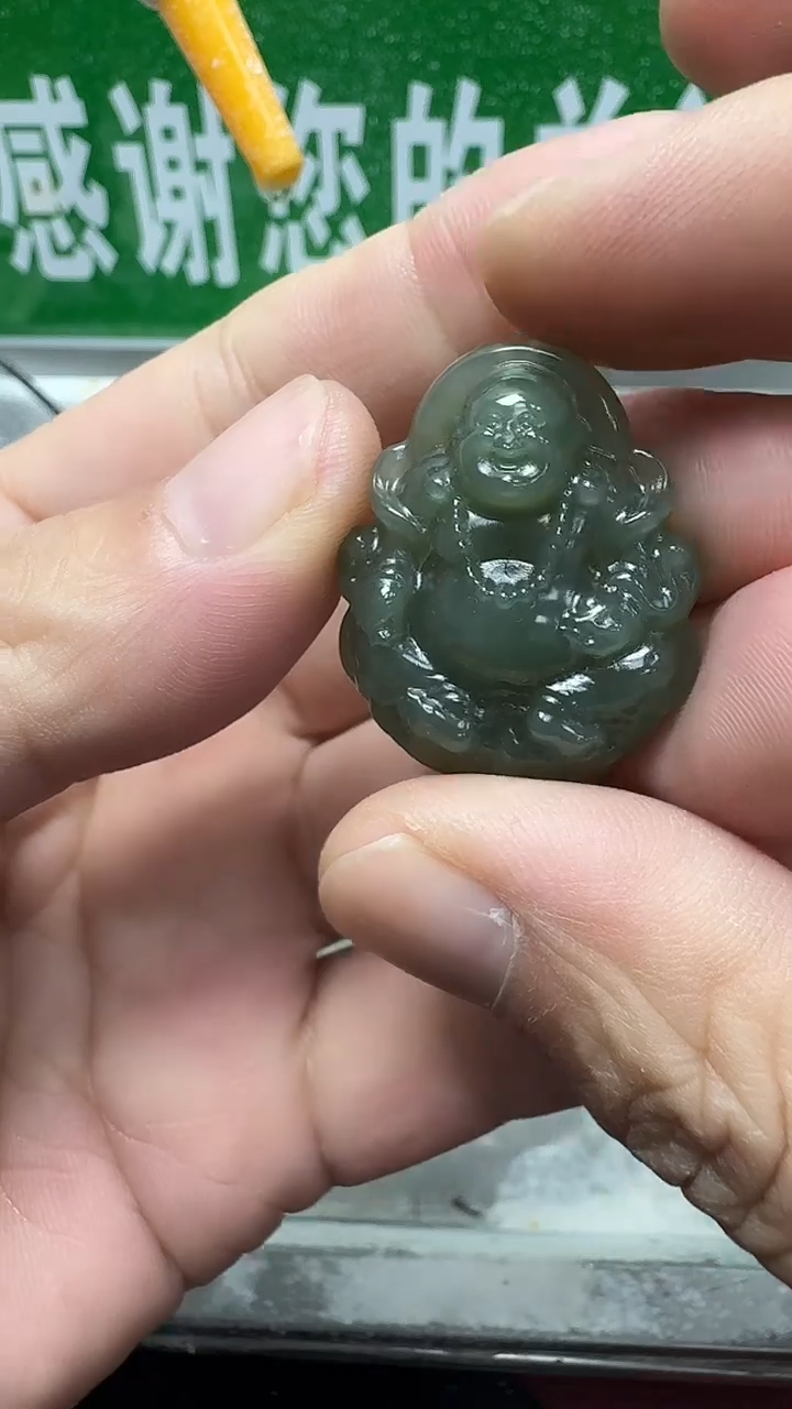 颈饰未镶嵌和田玉佛公