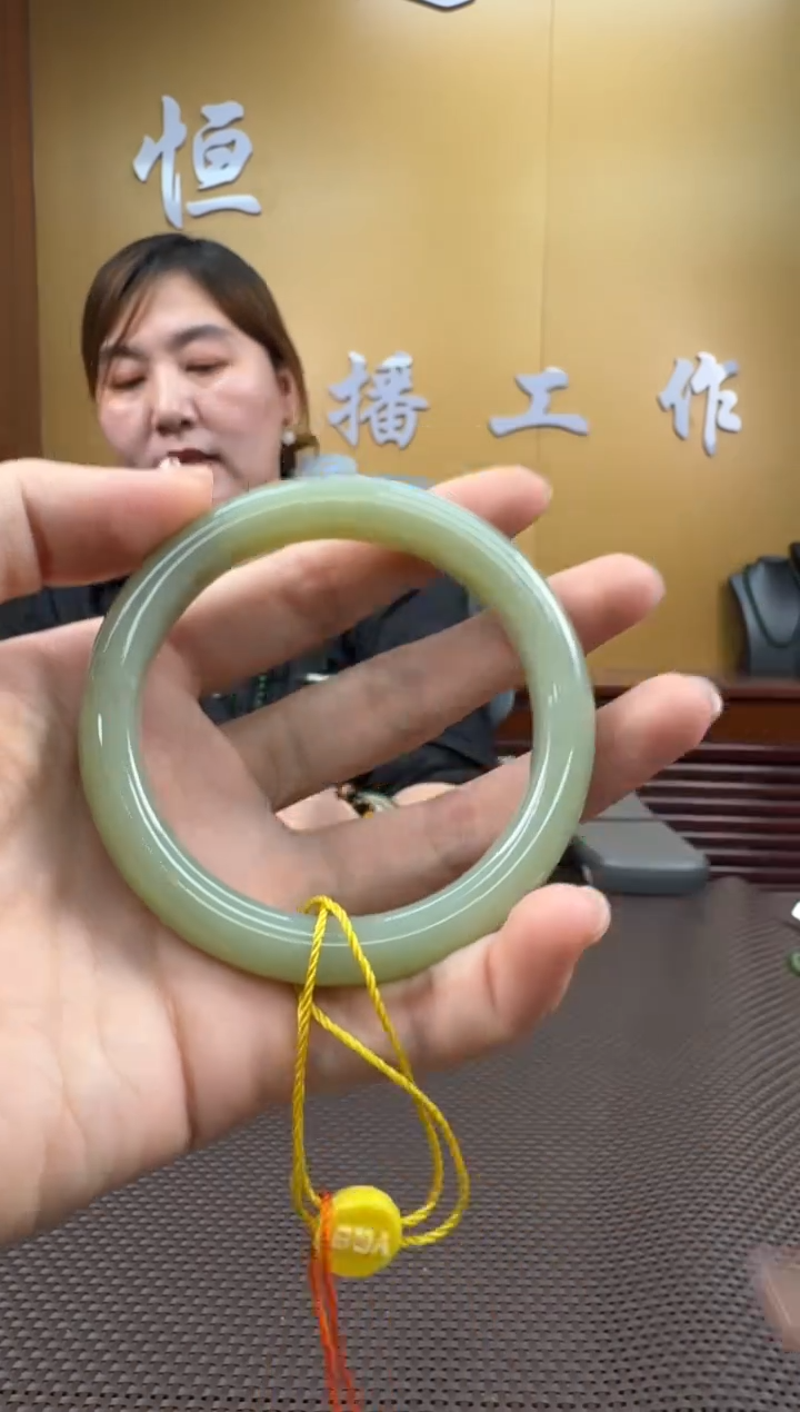 【闪购商品】和田玉手镯未镶嵌58-11