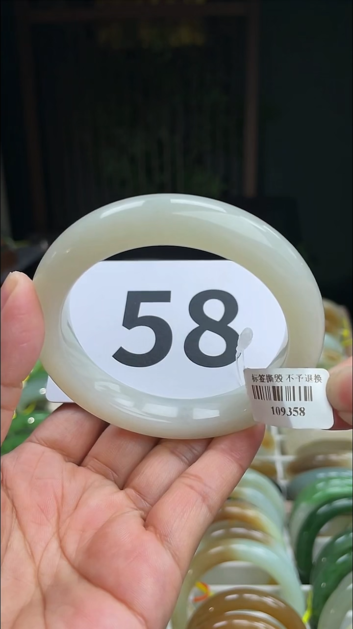 定制和田玉和田玉手镯