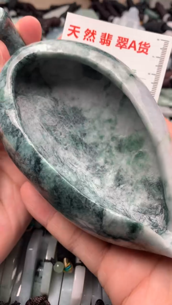 【闪购商品】翡翠吊坠(不含链)未镶嵌1