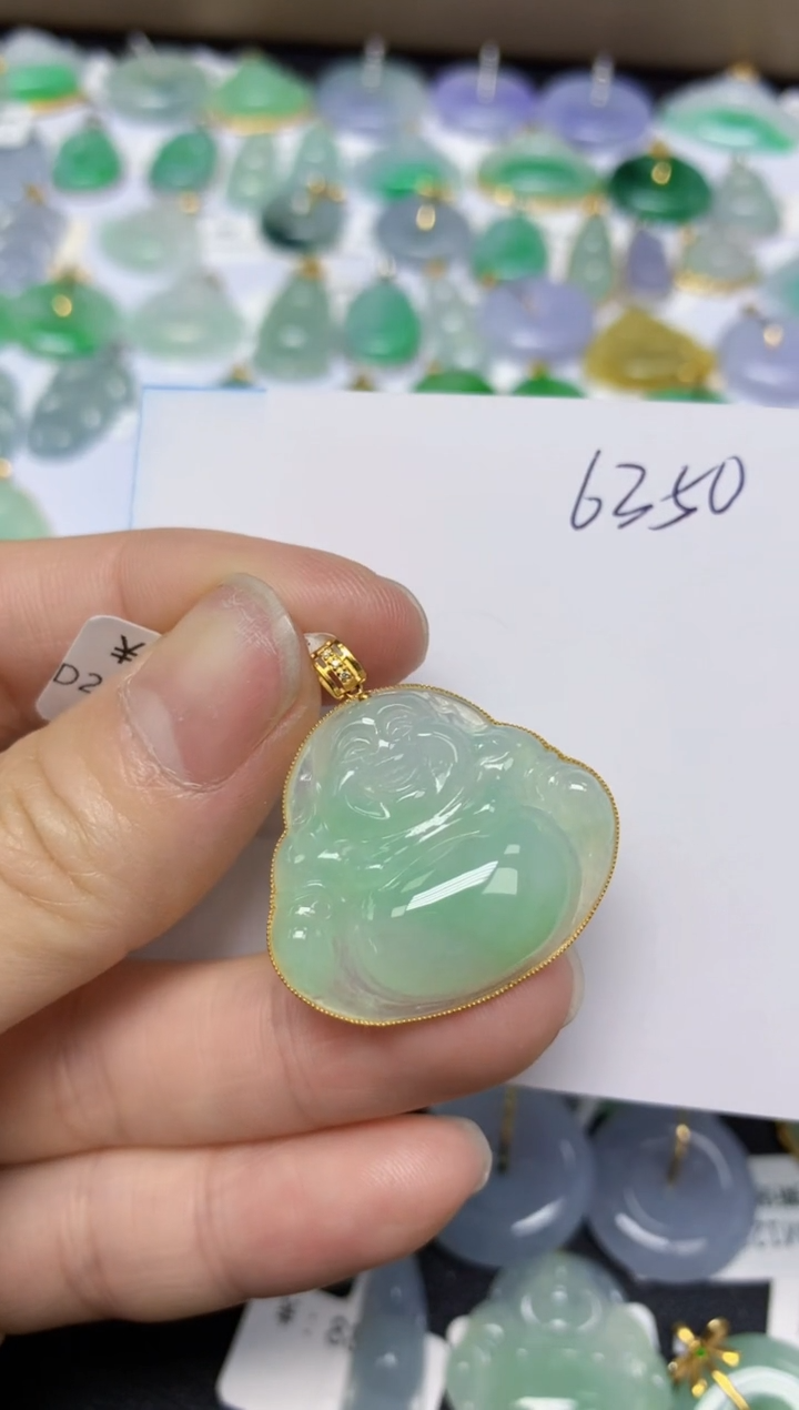 【闪购商品】翡翠挂件18K金镶嵌天然翡翠A货