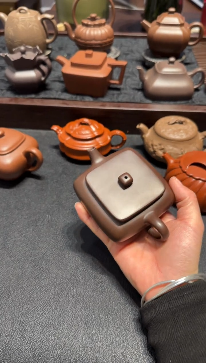 【闪购商品】紫砂茶壶四方扁晨