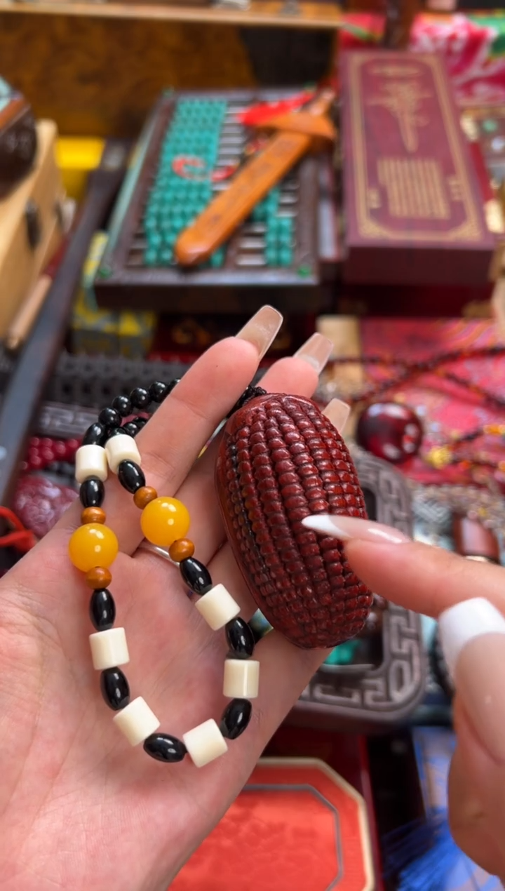 檀香紫檀（小叶紫檀）--------瓷---------玉米