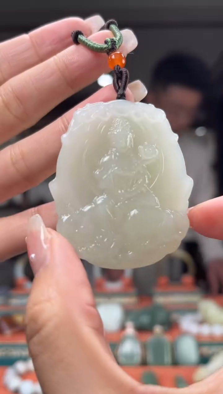 【闪购商品】和田玉颈饰未镶嵌佩佩龙 蛇