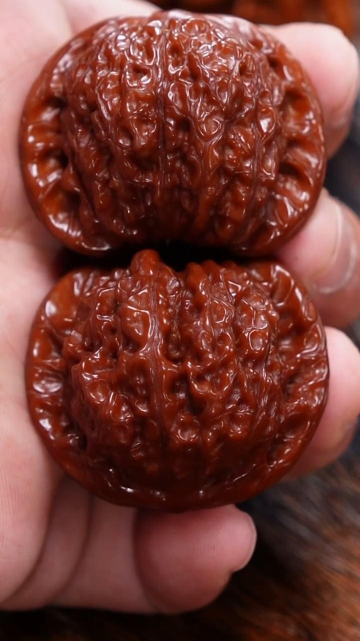 把件文玩核桃8号回血文玩核桃血麒麟