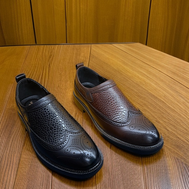 2025年新款男士休闲皮鞋
