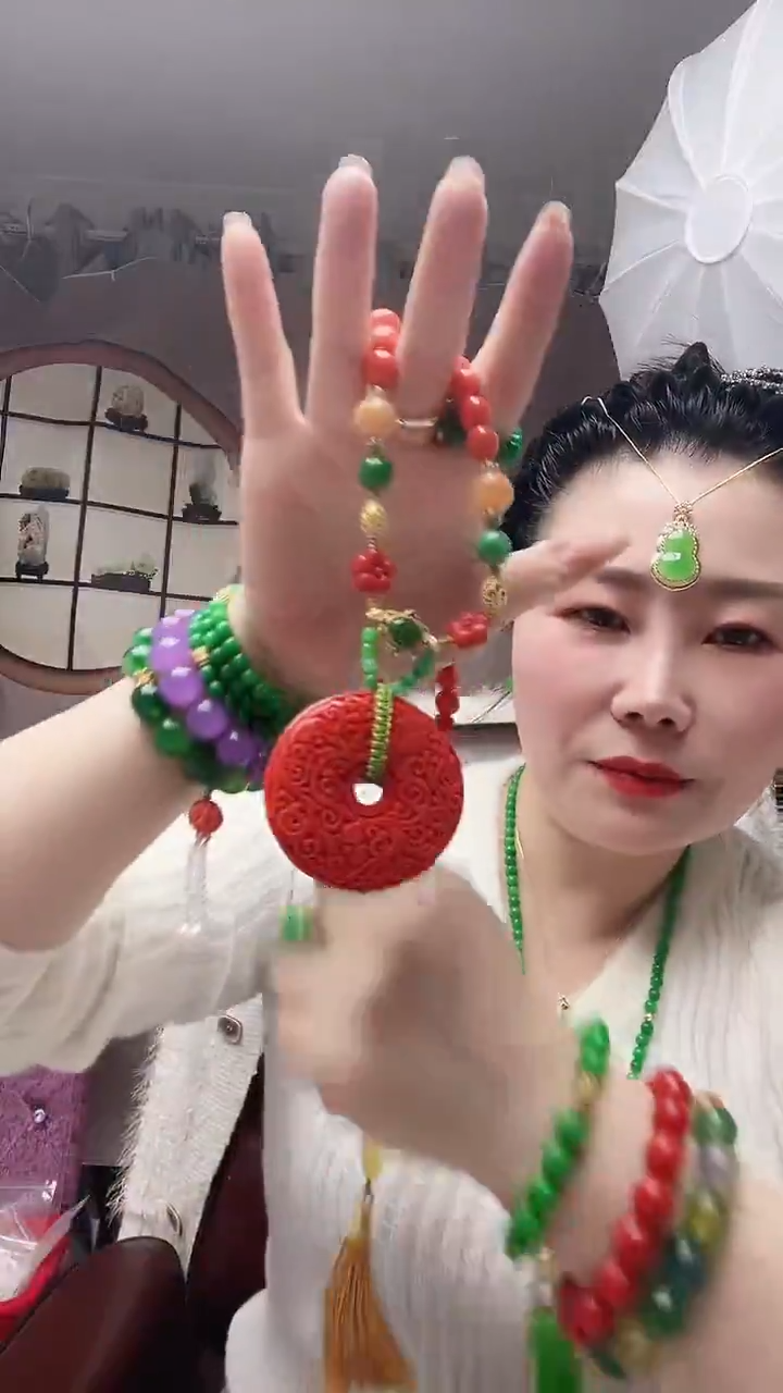 【闪购商品】查罗石颈饰14K金镶嵌红姑娘项链