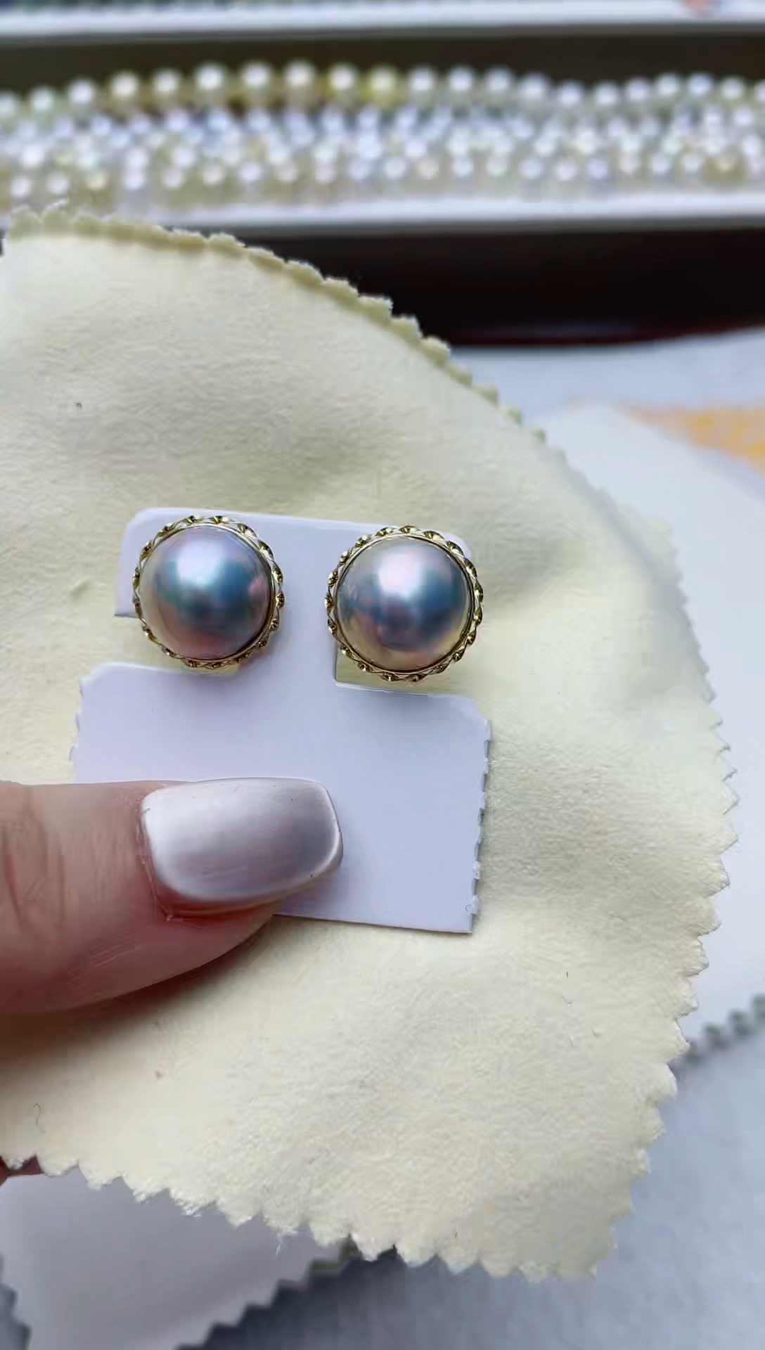 【闪购商品】拼合珍珠（马贝珠）耳饰18K金镶嵌A84