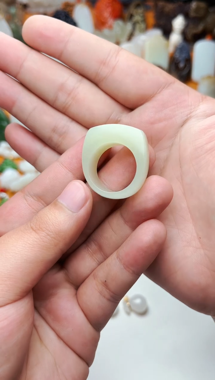 【闪购商品】和田玉戒指未镶嵌戒指01