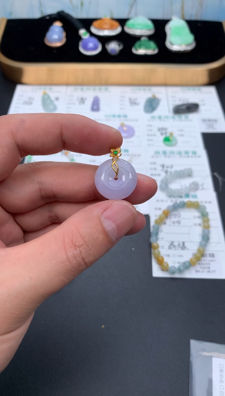 18K金镶嵌定制翡翠48小时鉴赏期 退货不扣服务费