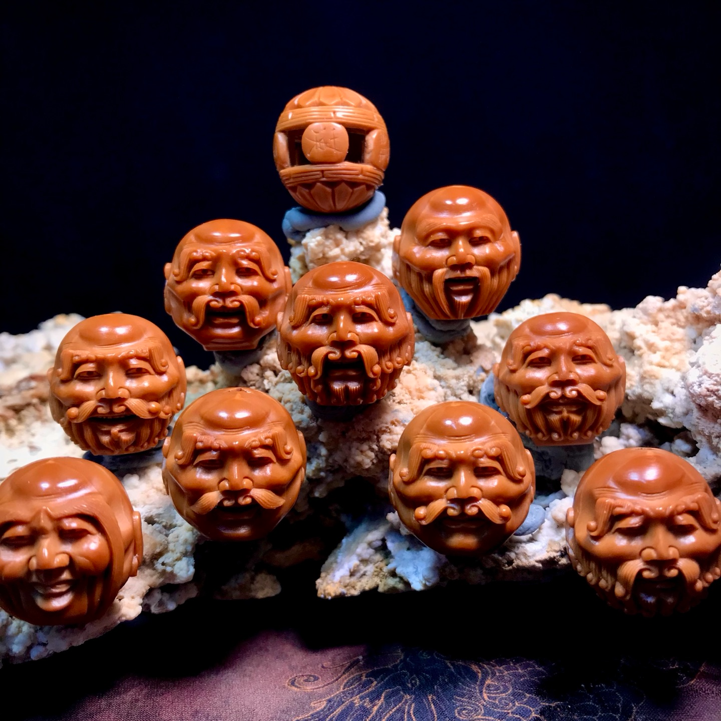 常态核雕【卫明】【须派十八罗汉】2.1×2.2苏工纯刀铲JY512107