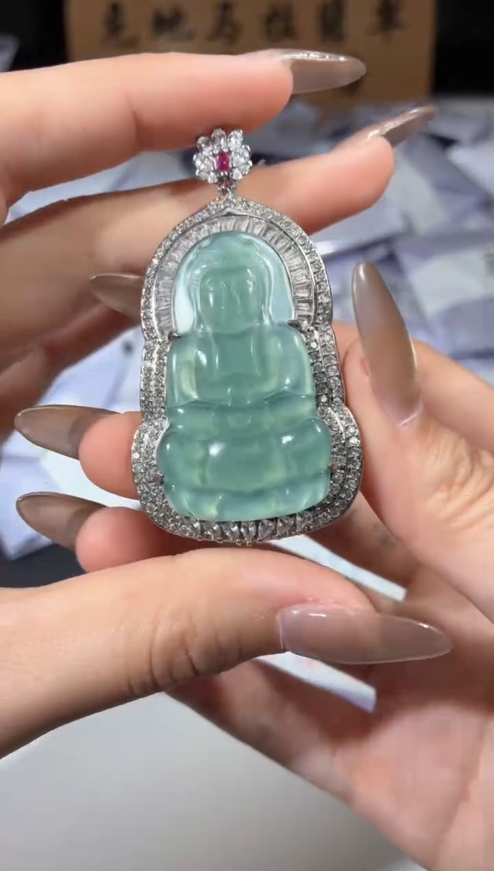 颈饰未镶嵌翡翠天然翡翠A货吊坠