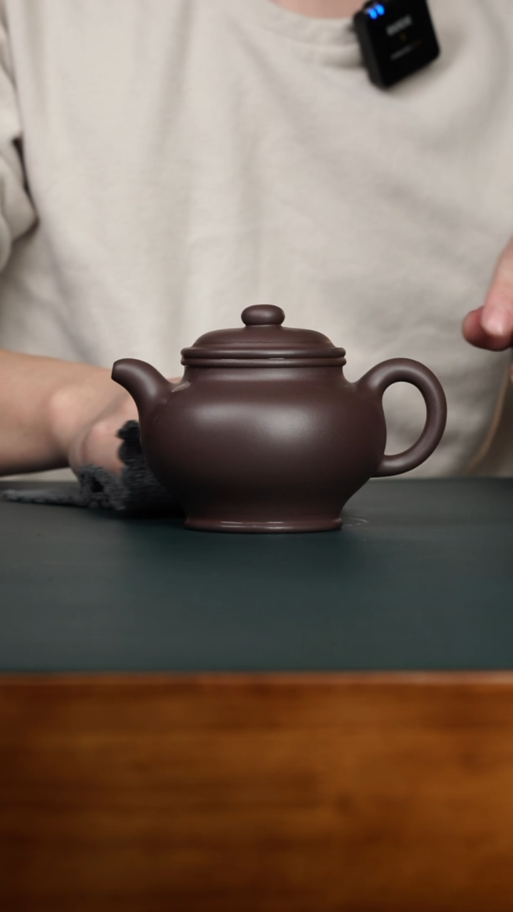 【闪购商品】紫砂茶壶皮青半手掇只300cc