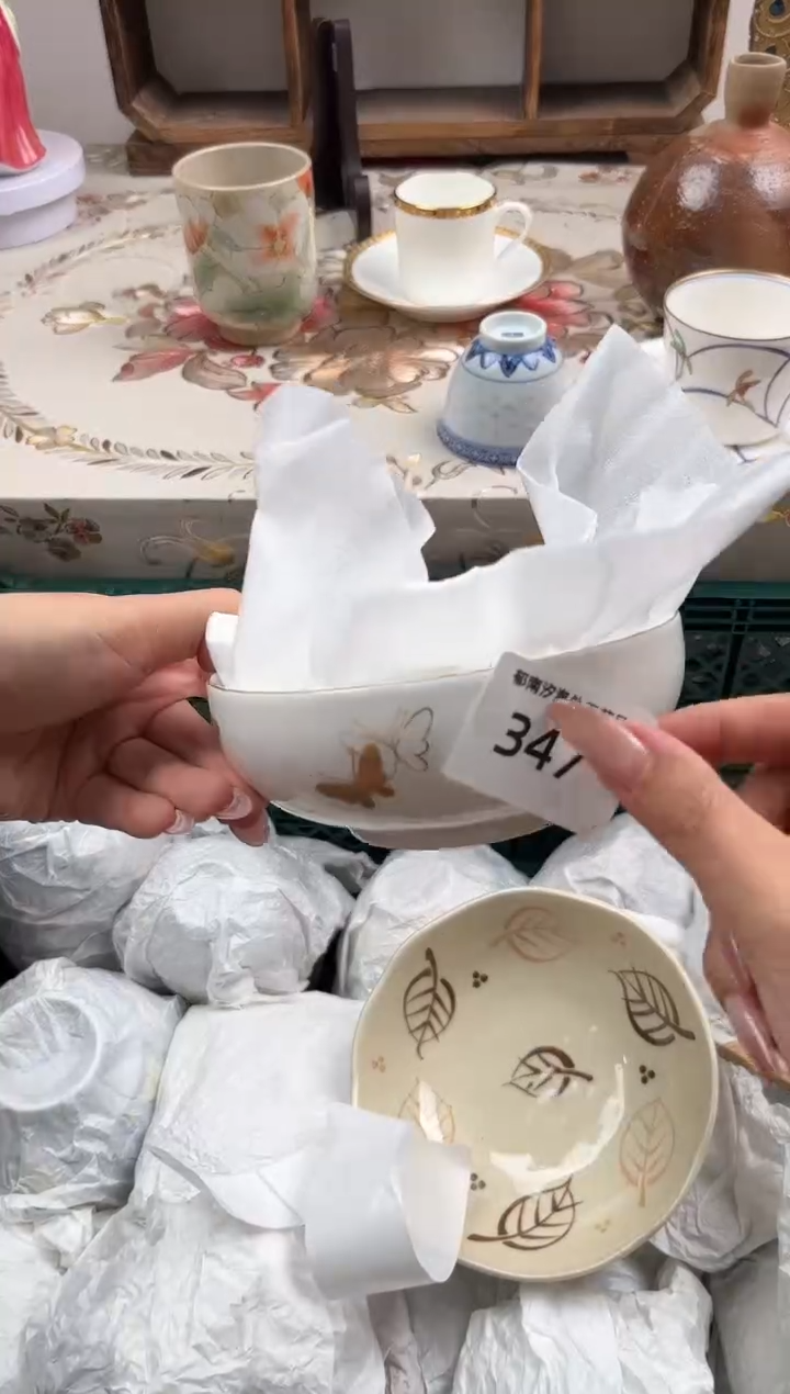 瓷片猫*B         347