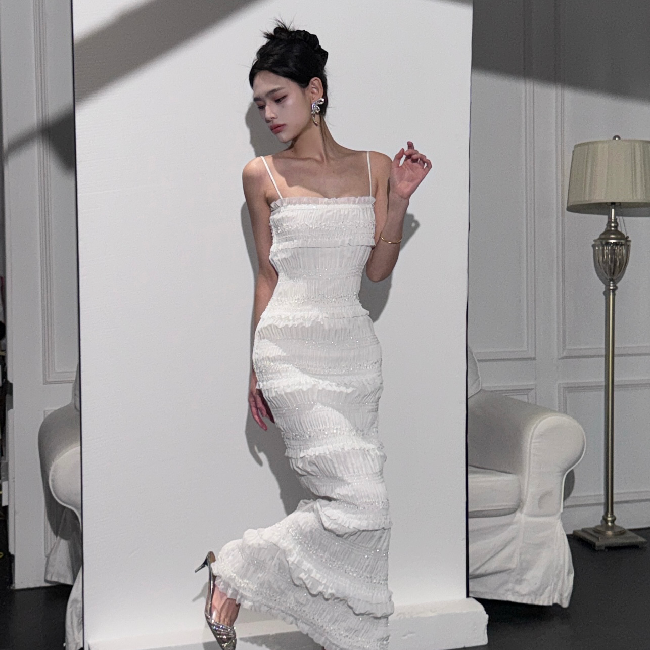 【JINGGUO轻奢】时尚收腰气质纯欲修身小众性感包臀辣妹连衣裙7014