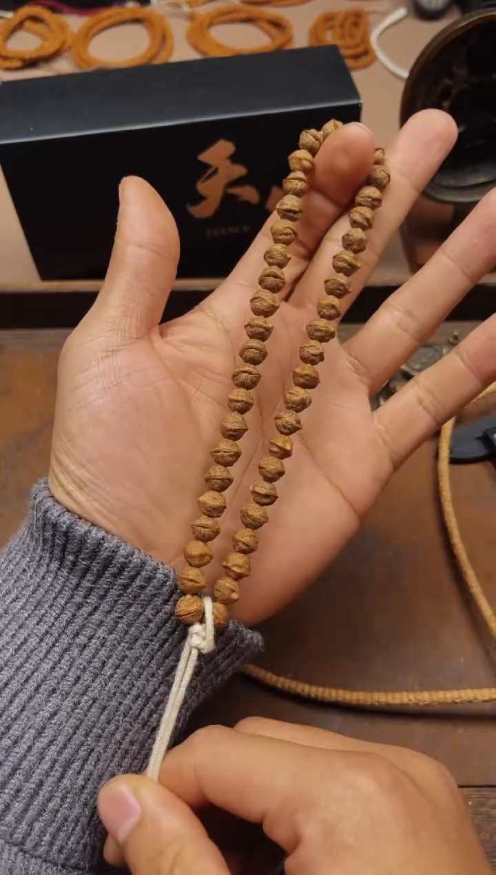 【闪购商品】柏香籽/百香籽手串原装手持