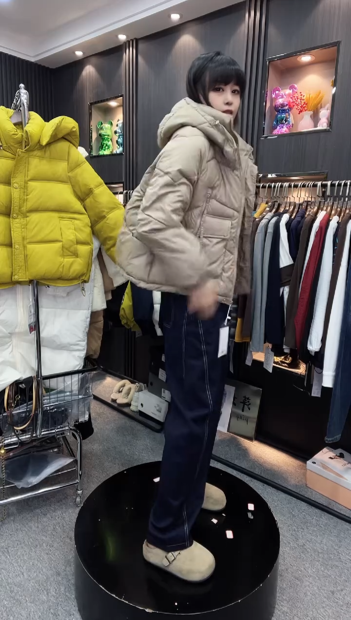 887棉服---卡其色小