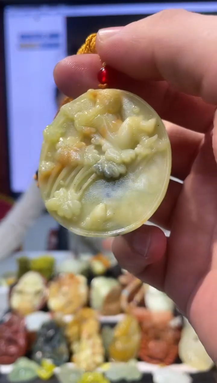 【闪购商品】岫玉吊坠未镶嵌·