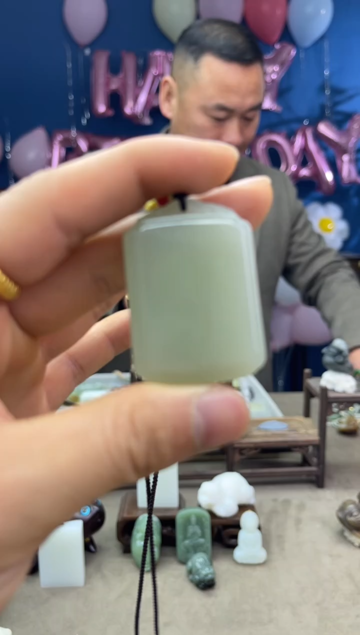 【闪购商品】和田玉颈饰未镶嵌1