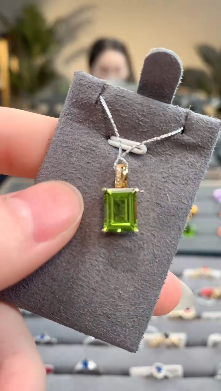 【闪购商品】橄榄石吊坠(不含链)18K金镶嵌橄榄石