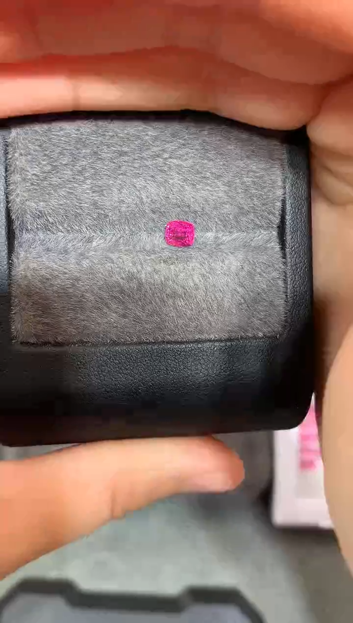 【闪购商品】定制尖晶石裸石未镶嵌枕型 绝地 0.58ct