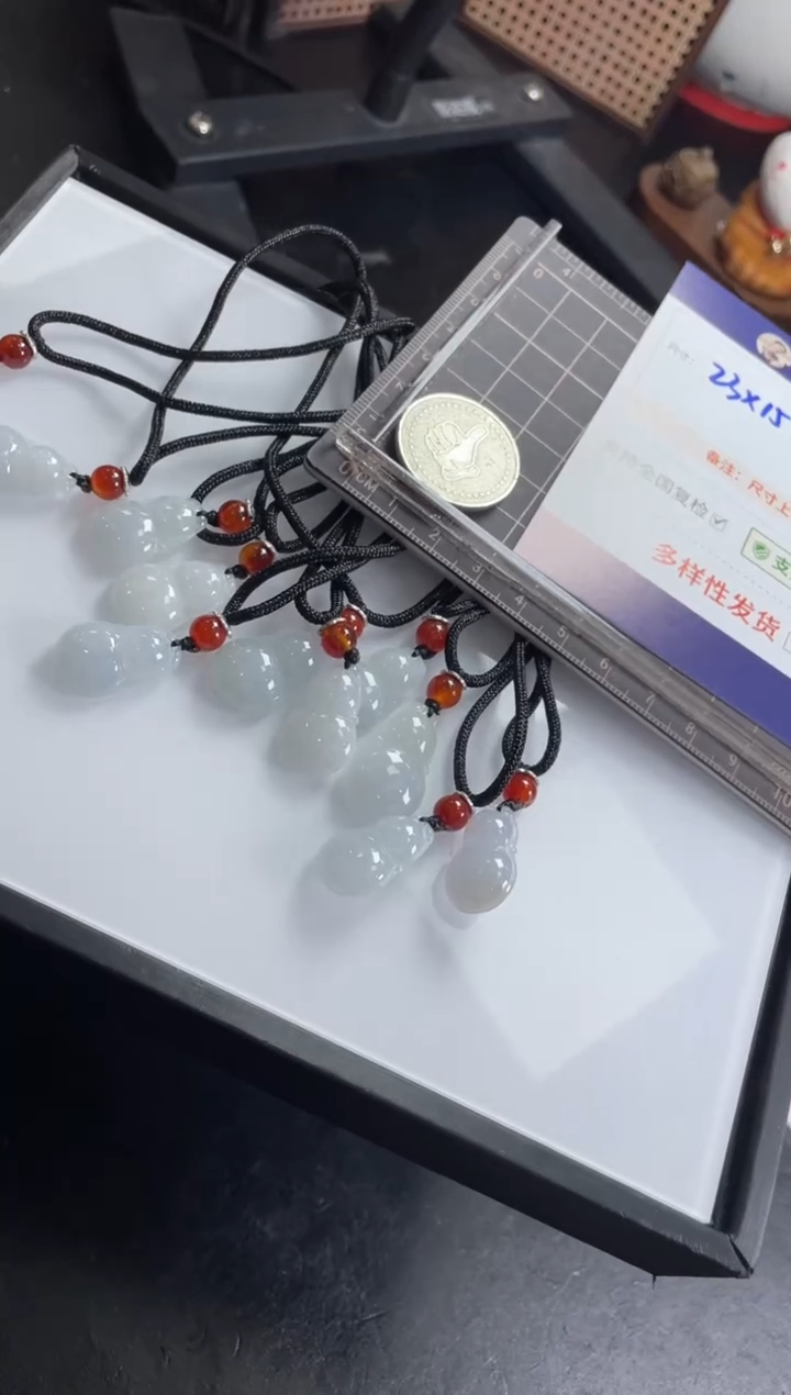 【闪购商品】翡翠挂件未镶嵌葫芦FL59@CP多样性发其一配绳
