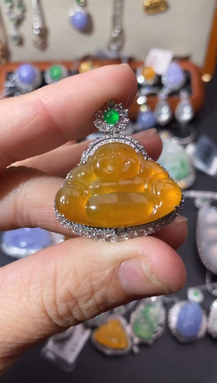 【闪购商品】翡翠吊坠(不含链)18K金镶嵌吊坠