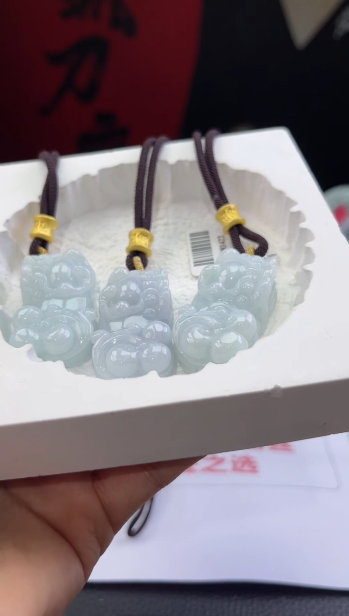 【闪购商品】翡翠颈饰未镶嵌边城刀客/381422/多样性发一