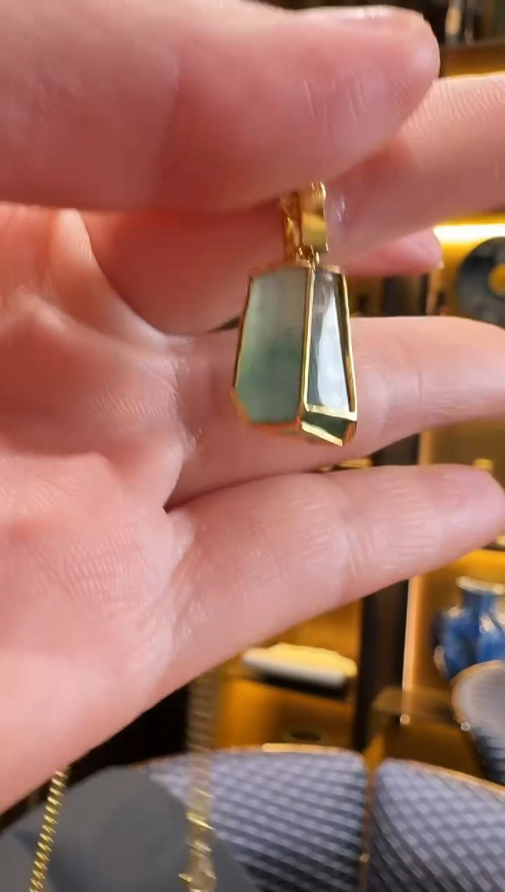 吊坠(不含链)18K金镶嵌翡翠吊坠