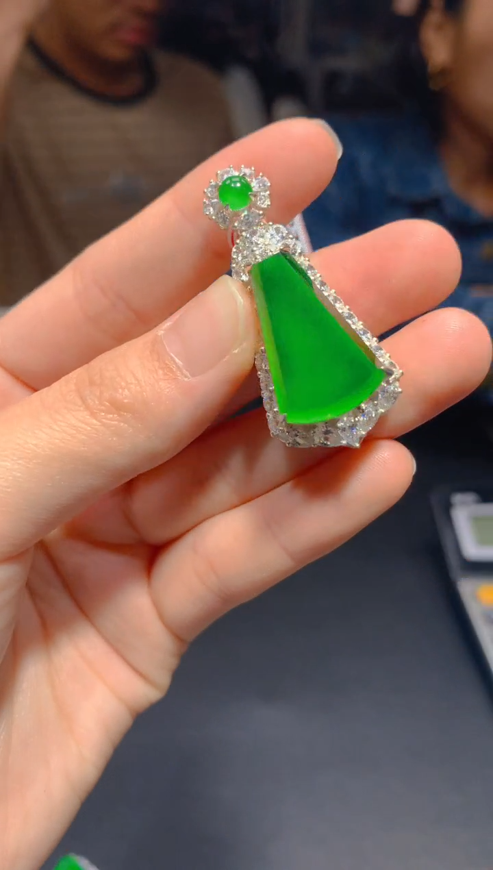 【闪购商品】定制翡翠未镶嵌27多样性发货(发其一）