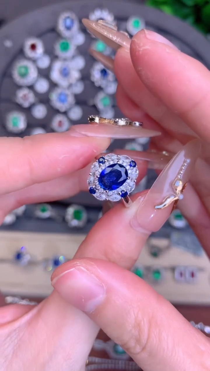 【闪购商品】蓝宝石戒指18K金镶嵌1.2CT