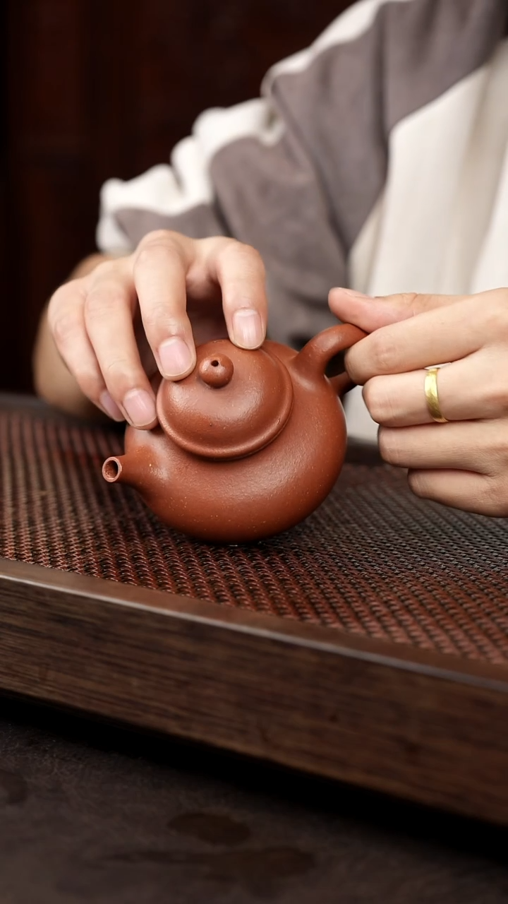 茶壶紫砂4-1容天【带矿标证书】