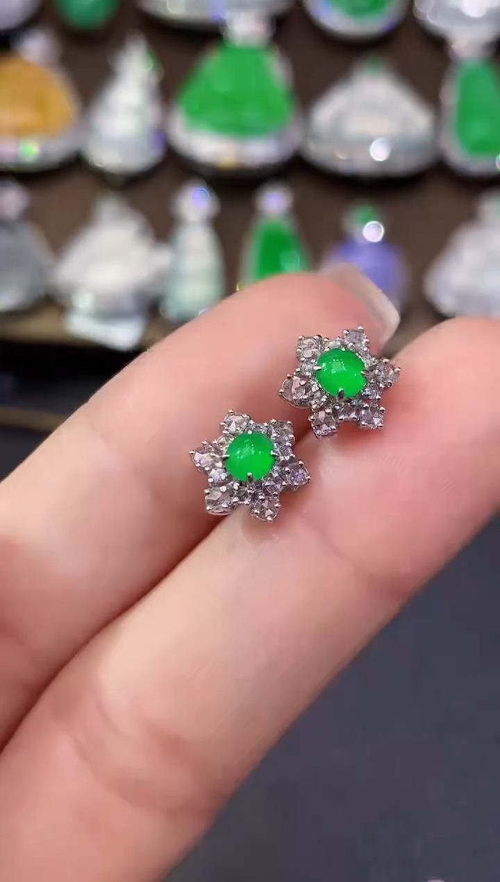 18K金镶嵌翡翠耳饰A101