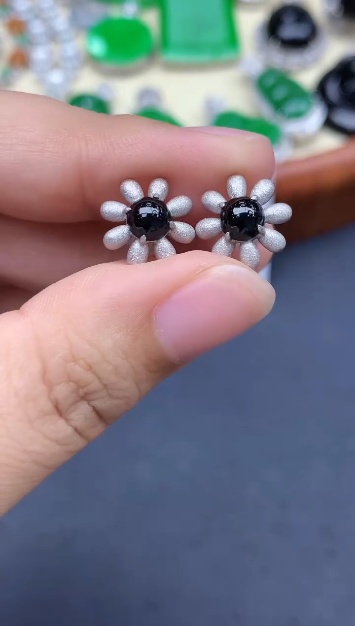 颈饰18K金镶嵌翡翠416-中国好珍宝