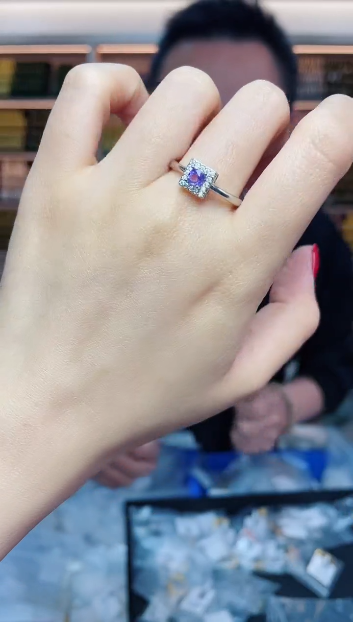 【闪购商品】紫晶·未镶嵌多样性发一件