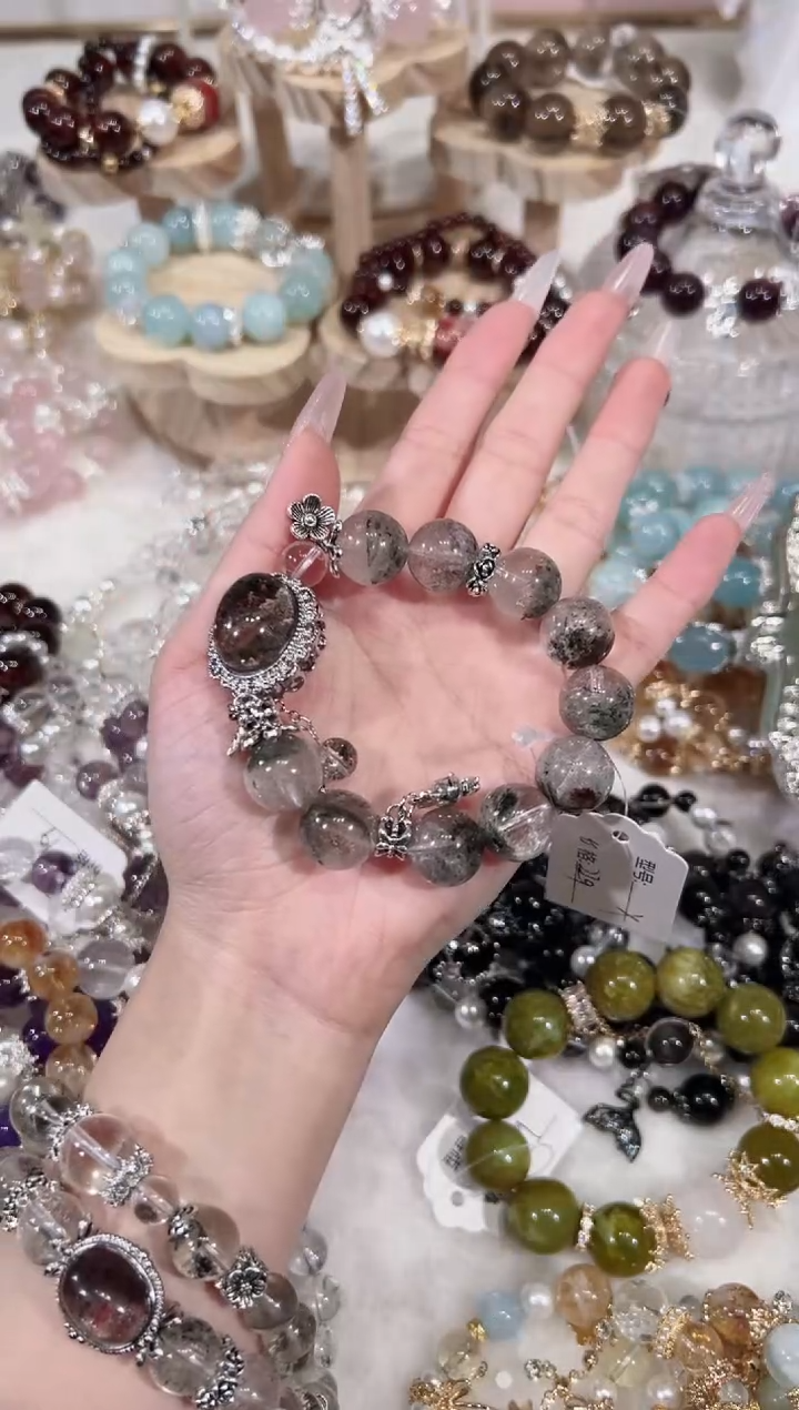 【闪购商品】水晶手链未镶嵌天然水晶默认微瑕 多样性发货发其一