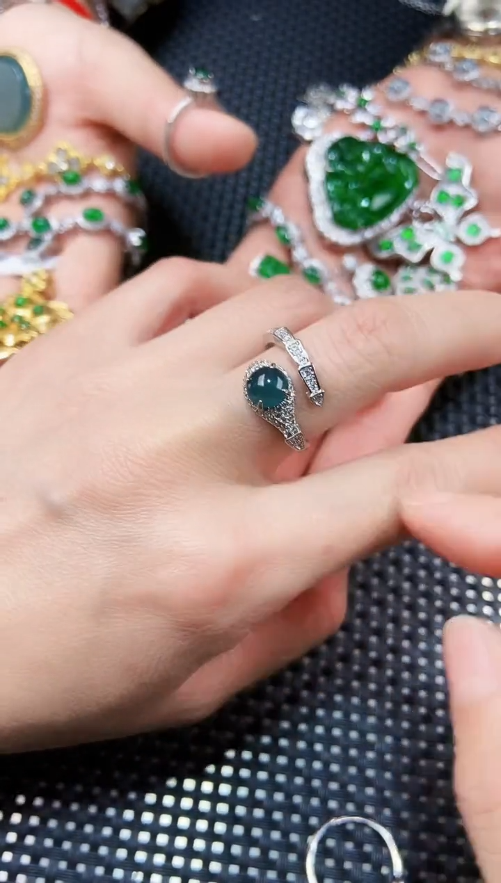 【闪购商品】翡翠戒指未镶嵌111111111