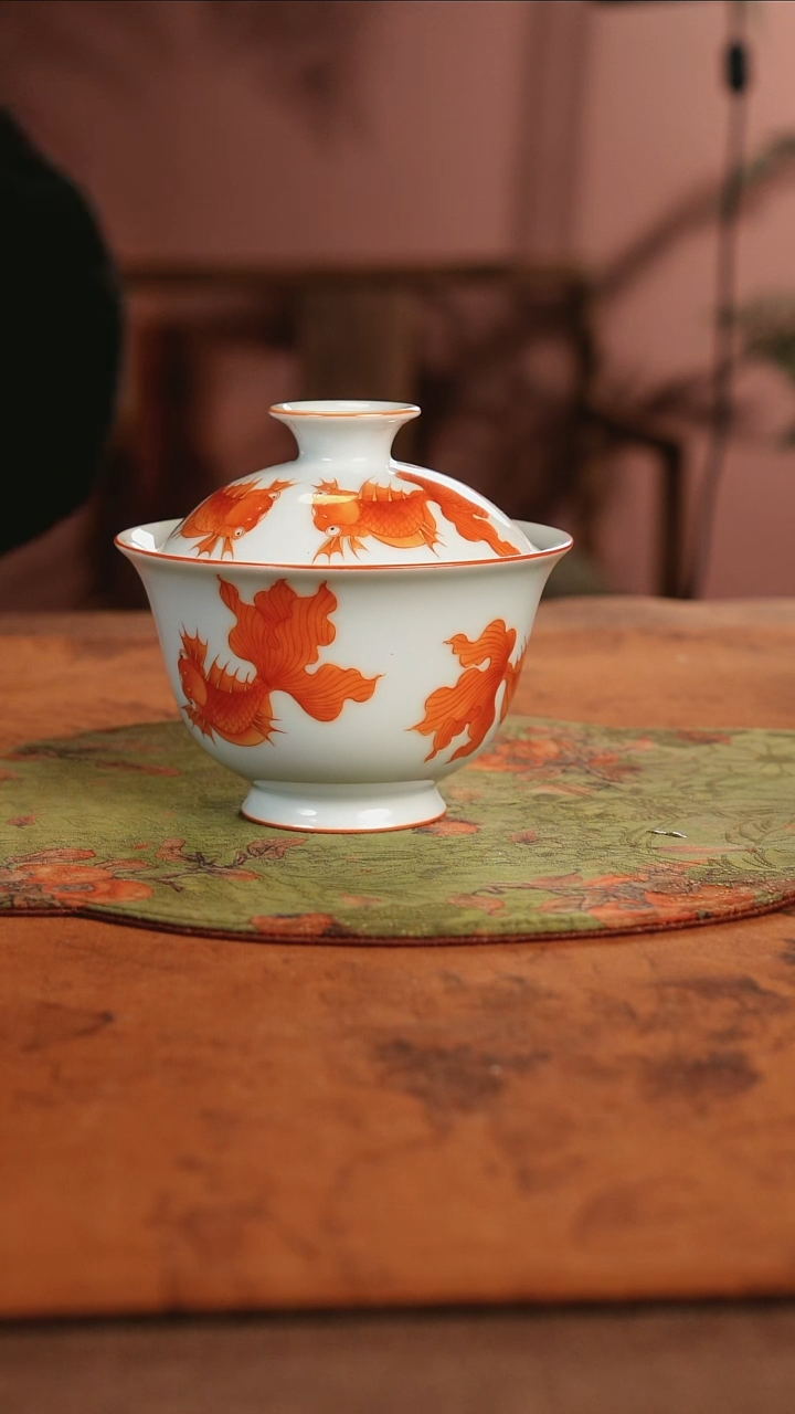 【闪购商品】仿明小卿亭精工金鱼