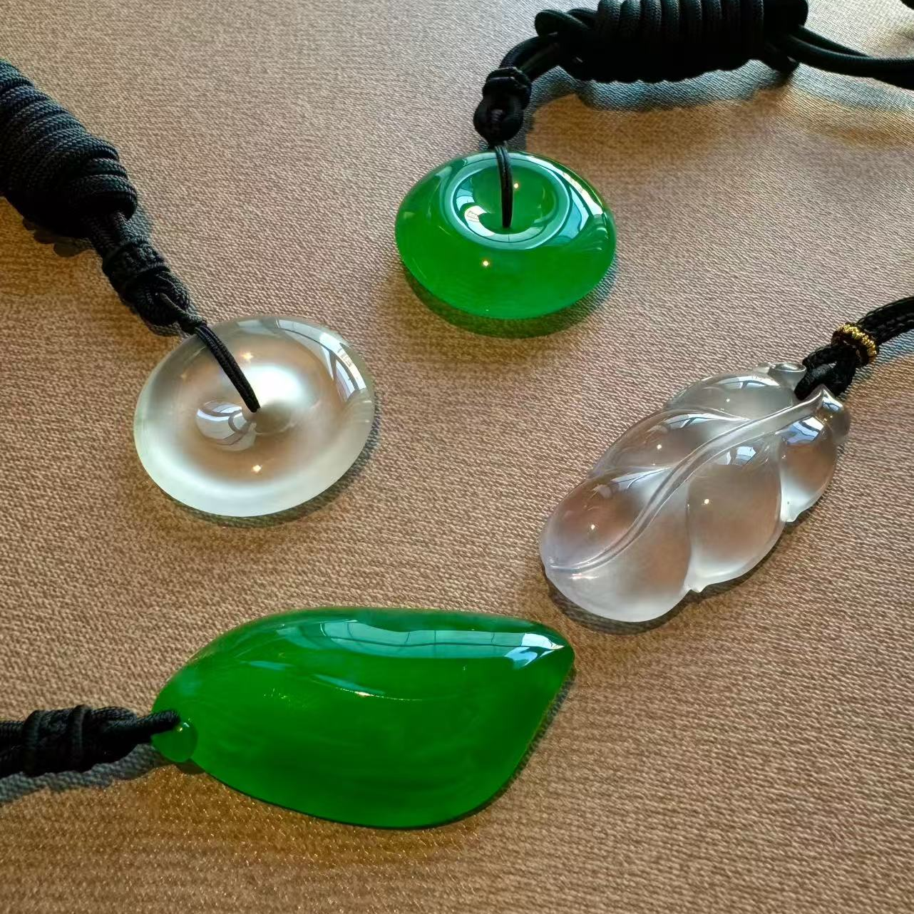 精品吊坠+手镯 直播通用改价链接 一物一拍 请直播间挑选）