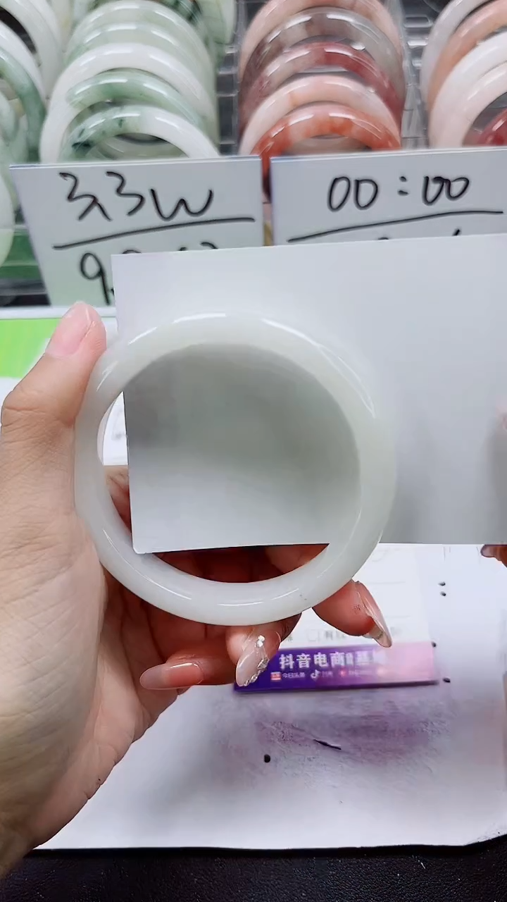 【闪购商品】石英质玉手镯未镶嵌A216-58/59