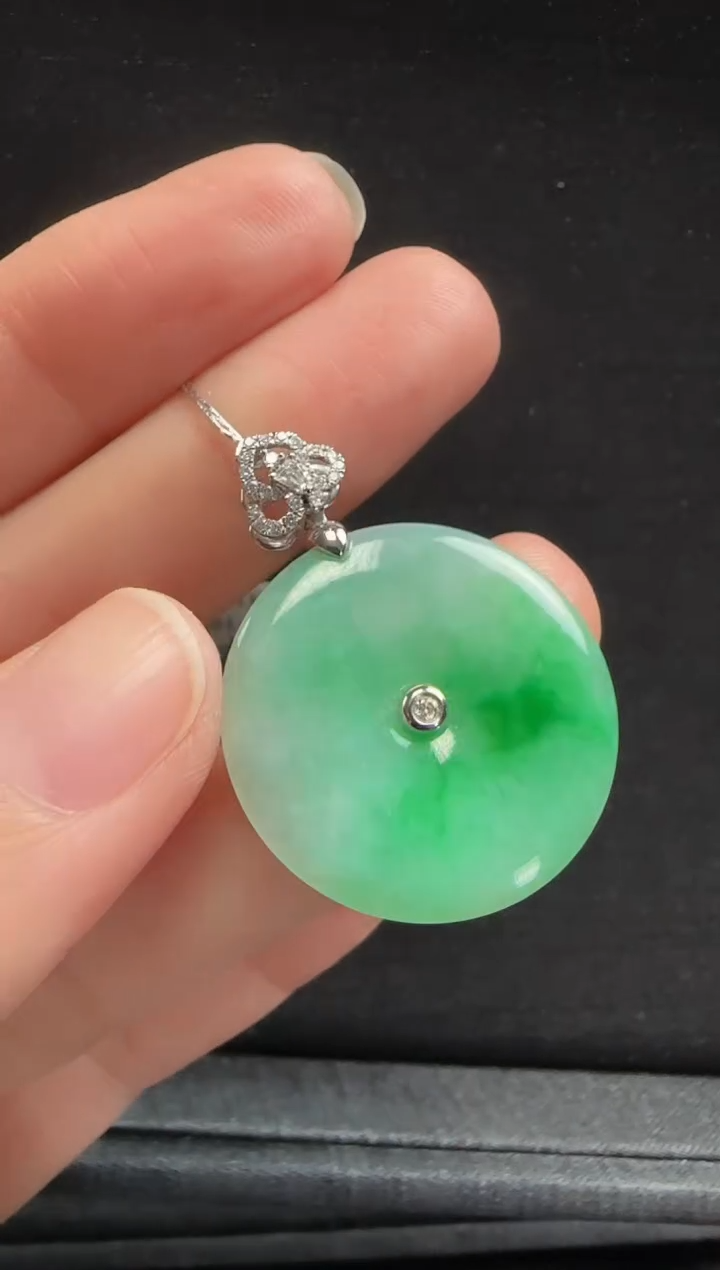 【闪购商品】翡翠颈饰18K金镶嵌137平安扣一个